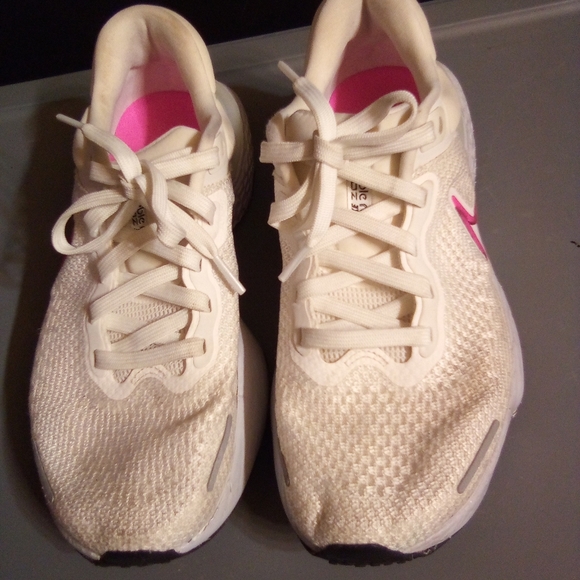 Shoes - Picture 3 of 5